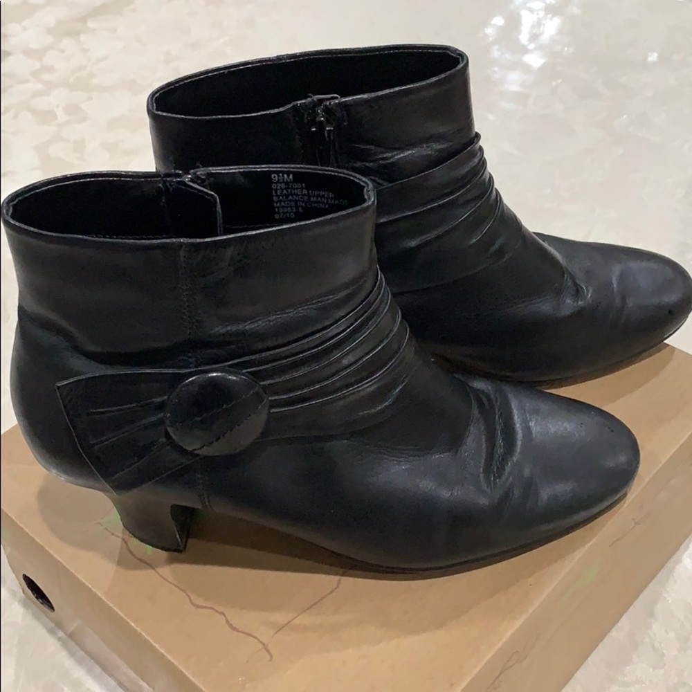 Strictly Comfort Camilla Black Ankle Boots